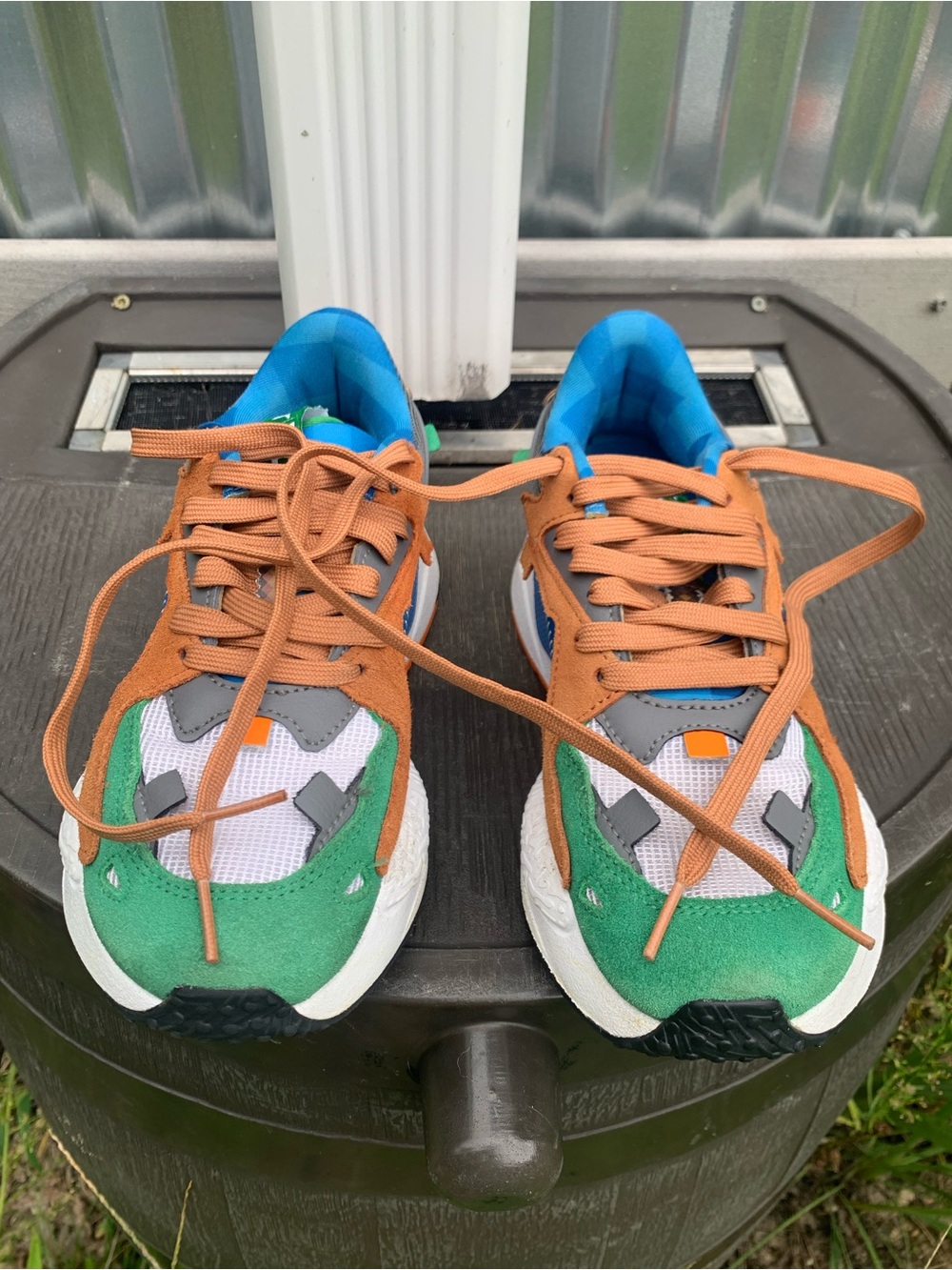 Puma X Minecraft RS-Z Sneakers
Size 6 Big Kids